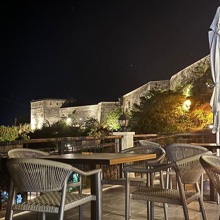 Hotel With Castle View Gjirokaster Exterior photo