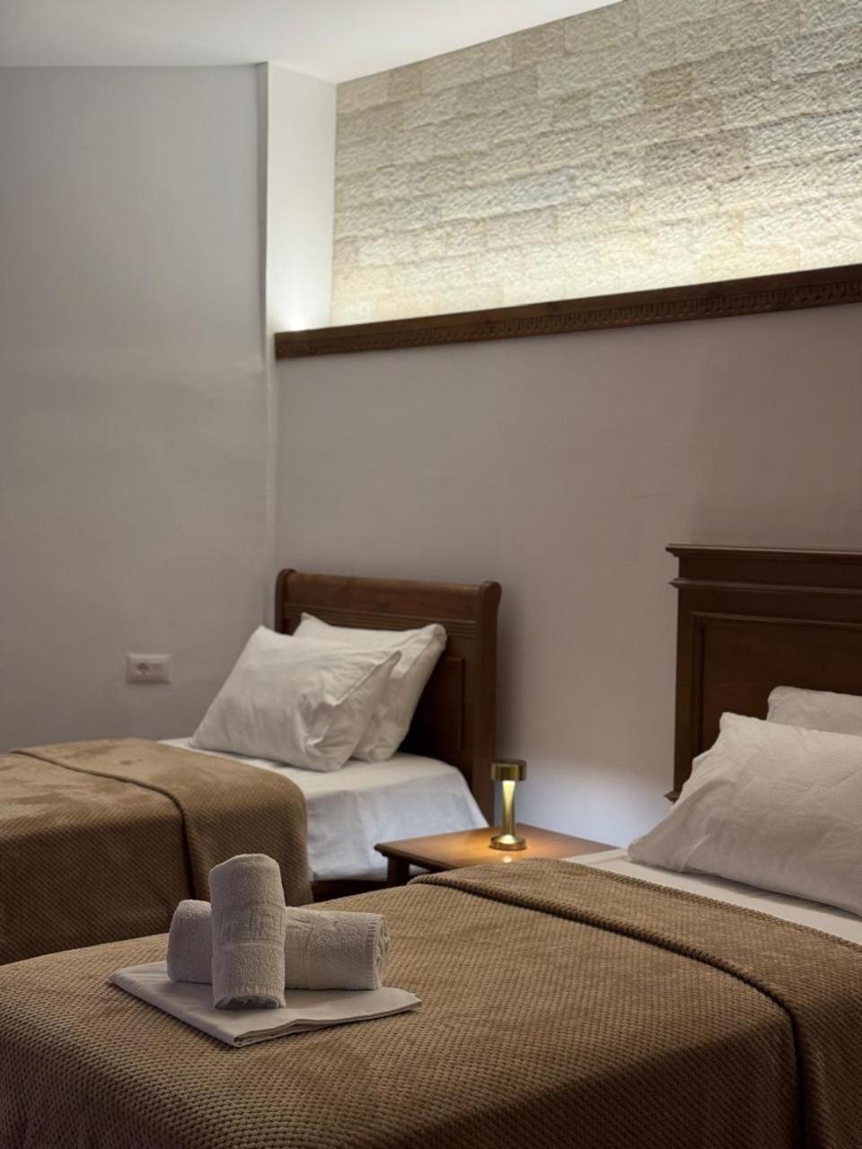 Hotel With Castle View Gjirokaster Exterior photo